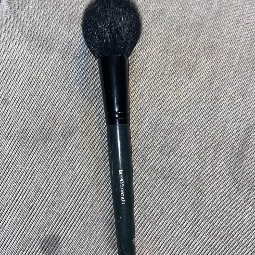 Bare minerals brush!